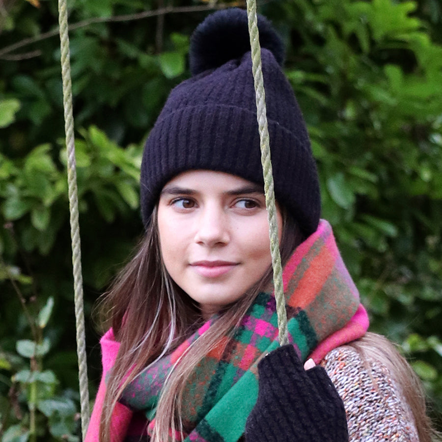 Recycled Blend Black Bobble Hat – Classic Ribbed Knit with Faux Fur Pompom
