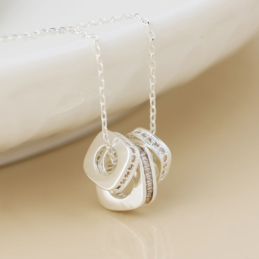 Silver plated simple crystal square rings necklace