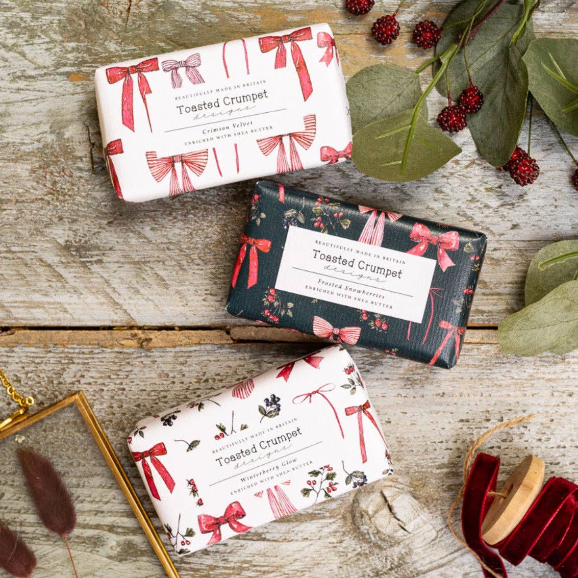 Frosted Snowberries Soap (Bows & Berries)