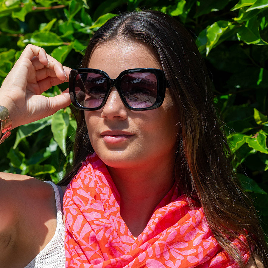 Black frame recycled sunglasses