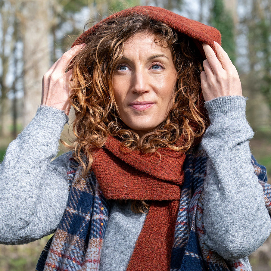 Hermione rust cosy hood/bonnet