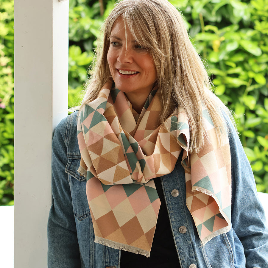 Beige and pink mix triangle print jacquard scarf
