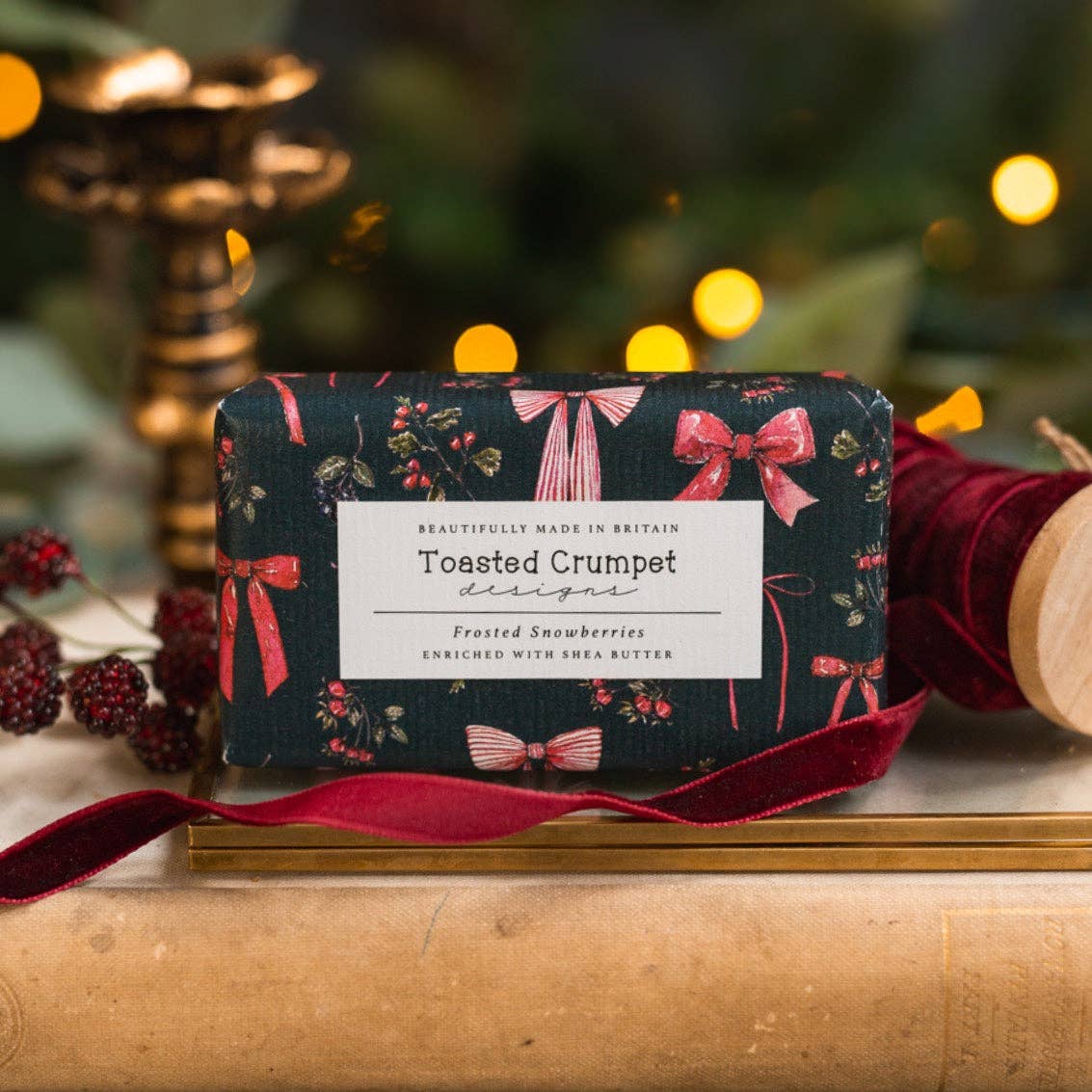 Frosted Snowberries Soap (Bows & Berries)