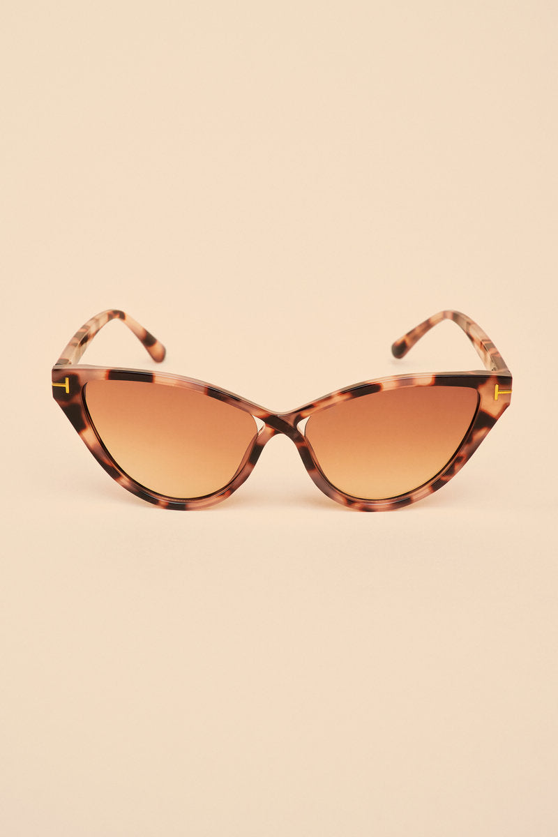 Powder UK Limited Edition Tortoiseshell Annika Sunglasses - Vintage Cats-eye Elegance