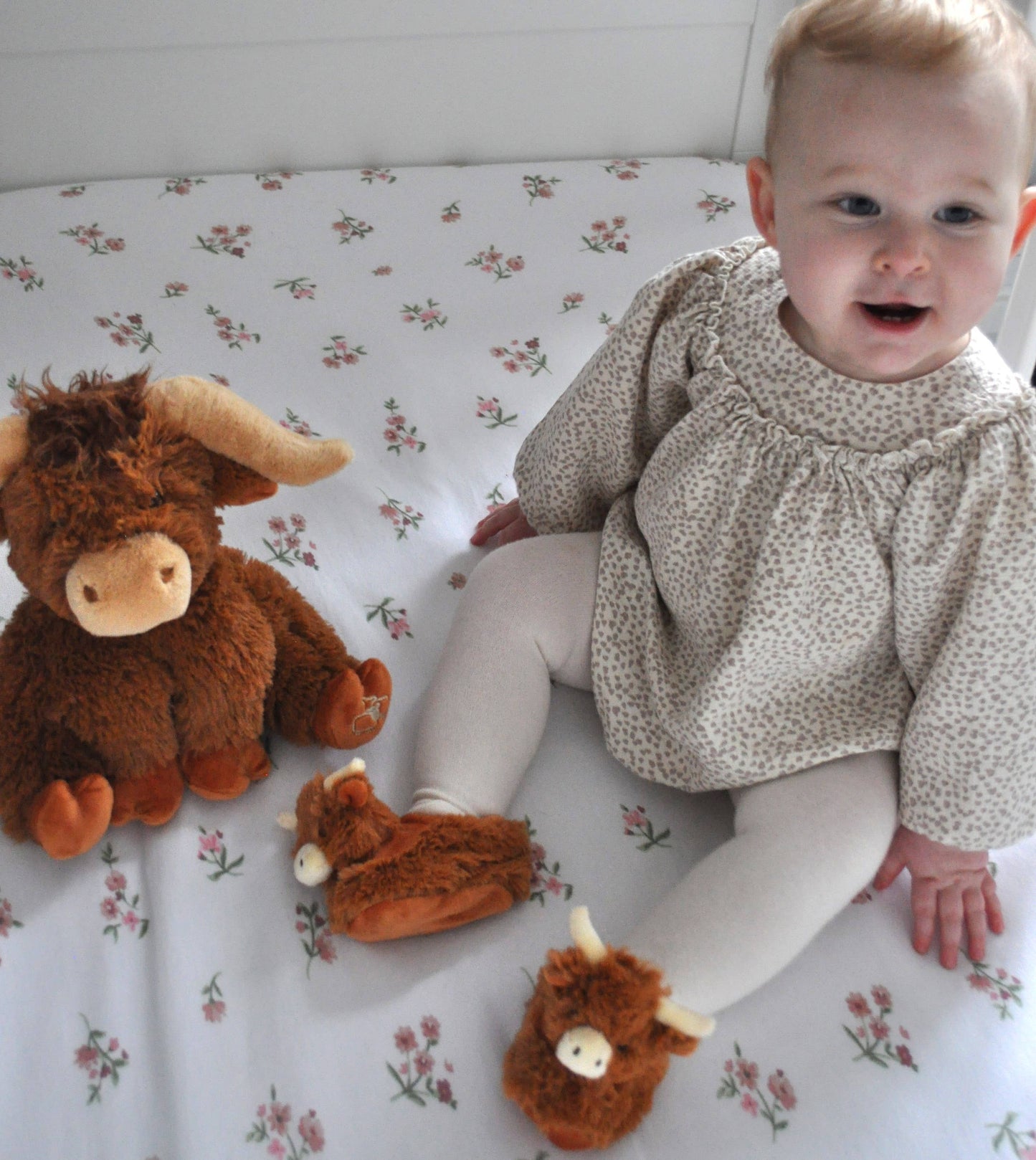 Highland Cow Plush Baby Soft Slippers (0-6 months)