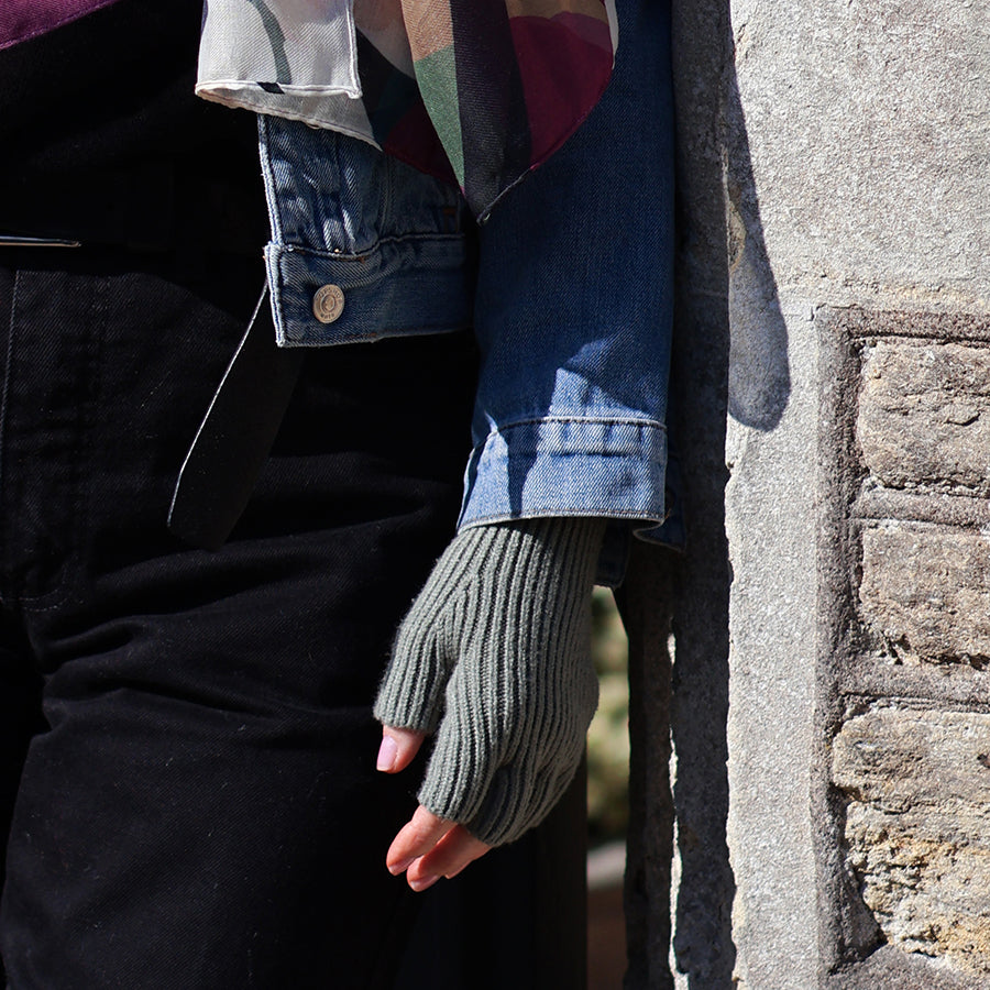 Yasmin recycled blend muted sage fingerless gloves