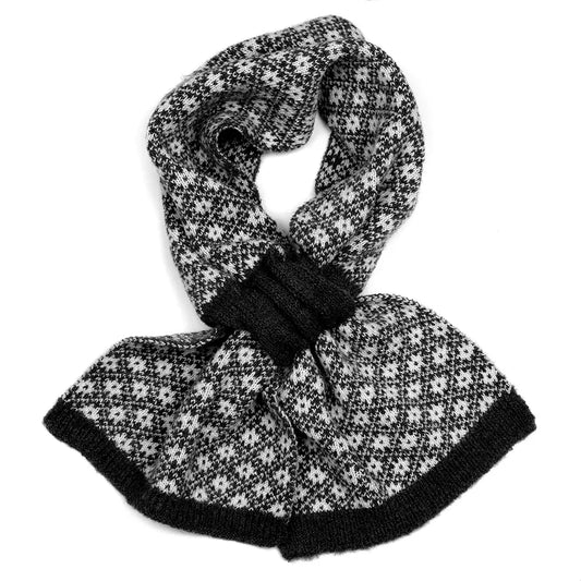 Black and White Scandi Floral Pull-Through Scarf – Recycled Yarn Winter Scarf with Reversible Retro Knit