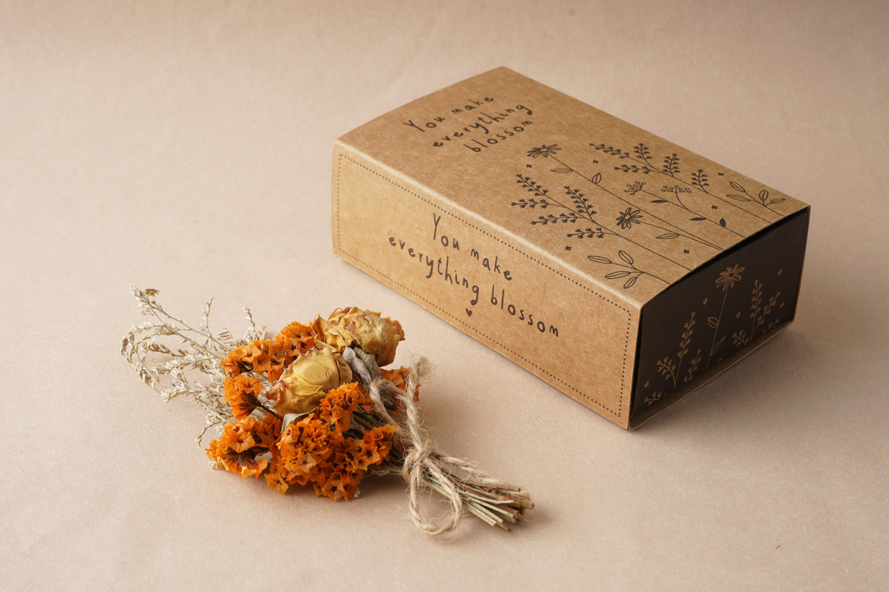 Mini Dried Flowers for Bud Vases