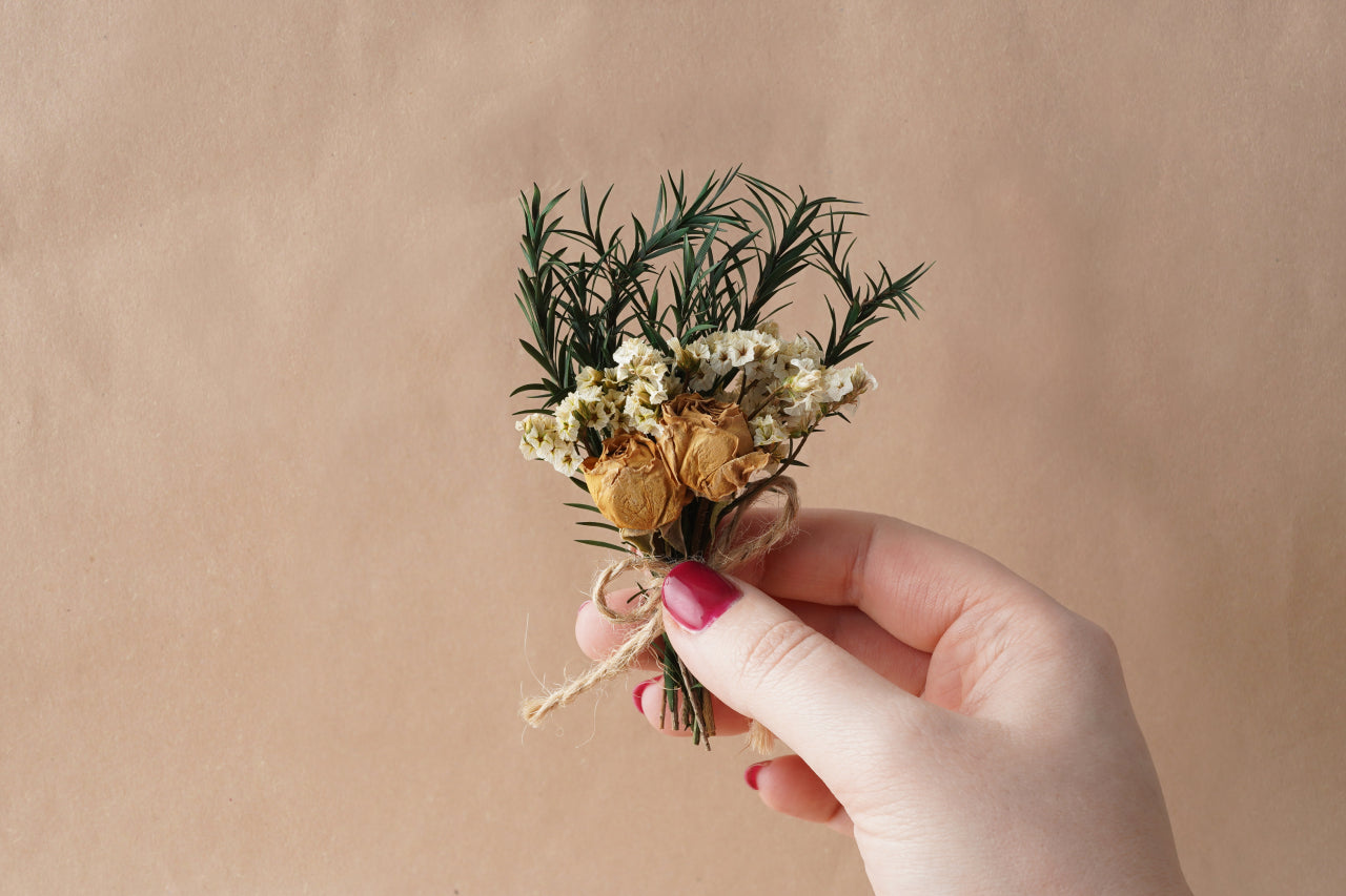 Mini Dried Flowers for Bud Vases