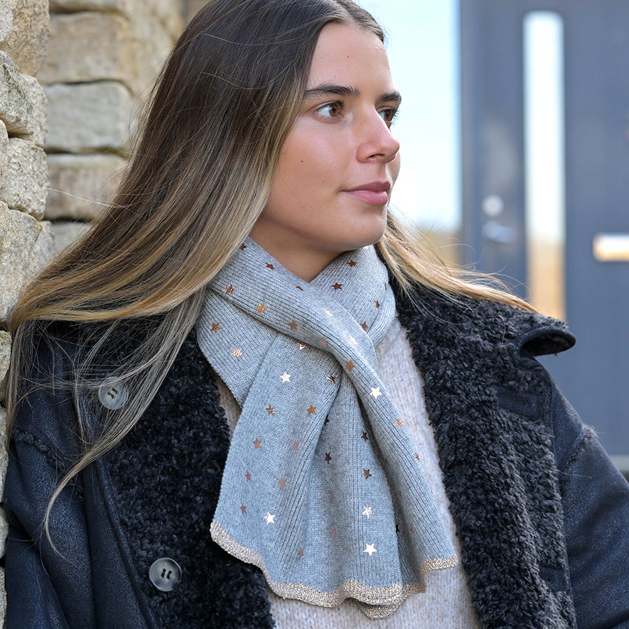 Grey Metallic Stars Pull Through Scarf
