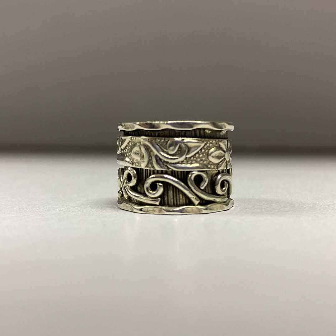 POM Sterling Silver Chunky Spinner / Anxiety Ring