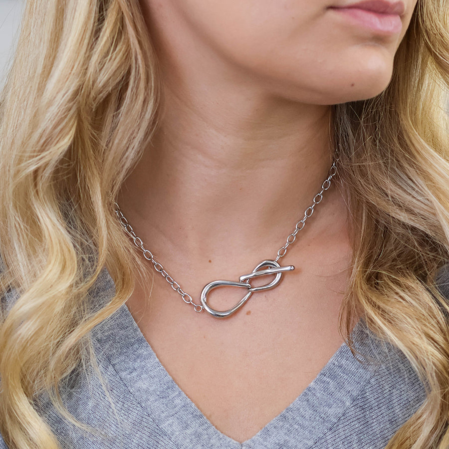 Moebius stainless steel platinum plated infinity teardrops t-bar necklace