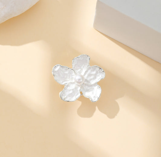 Silver Plated Magnetic Brooch | Elegant White Flower Design with Pearl Insert