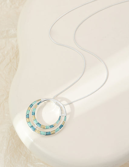 Short Green Circle Necklace