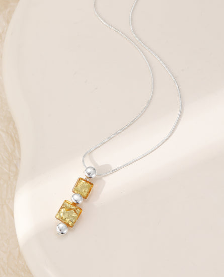Short Amber Pendant Necklace